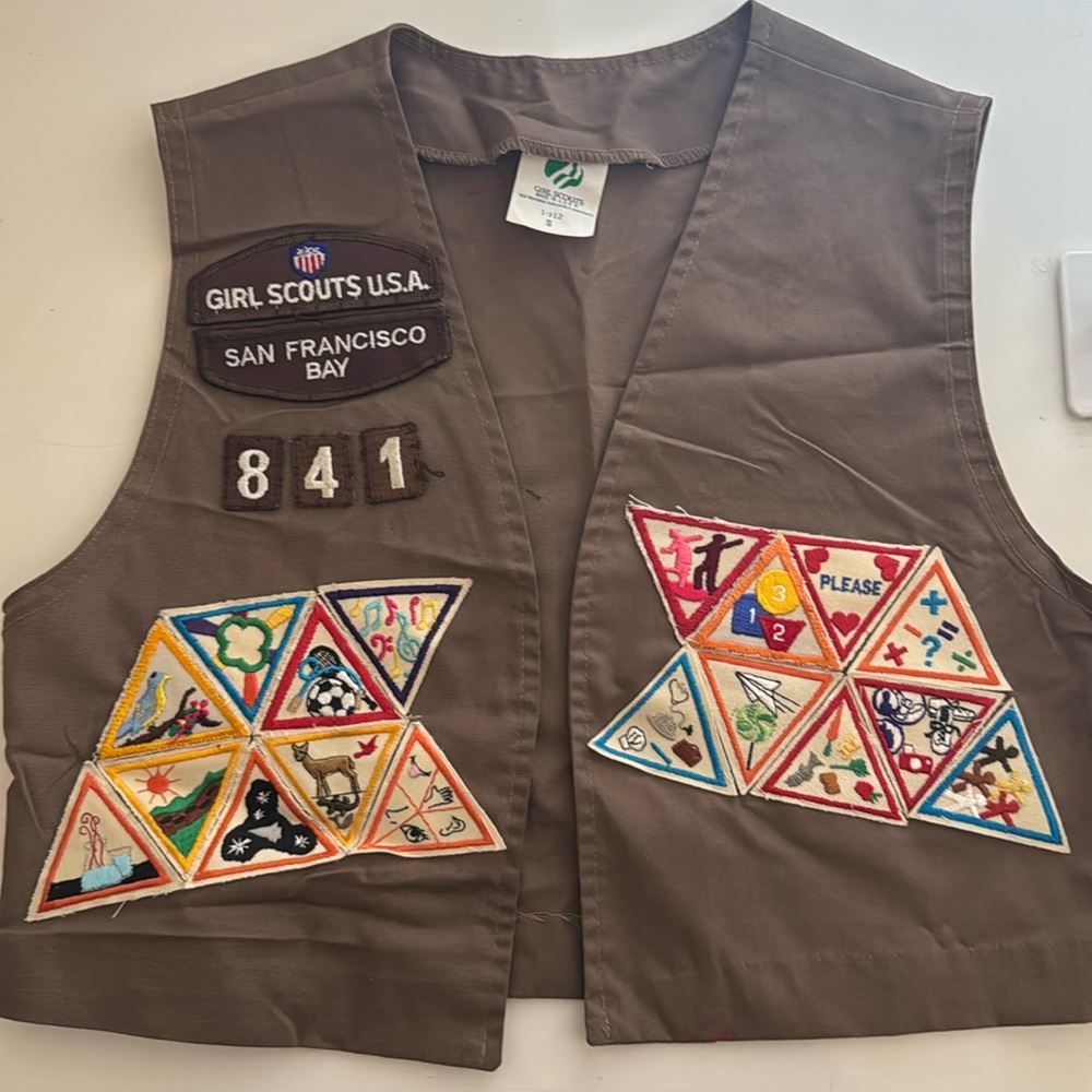 Vintage brownie Girl Scout vest with patches. San Francisco SF 841